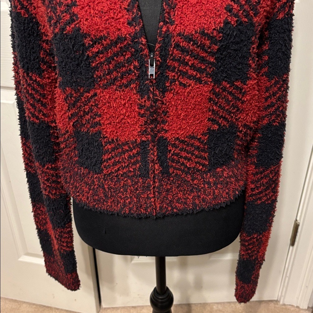 SKIMS Red and Black Plaid Zip-Up Cozy Jacket - Picture 4 of 10